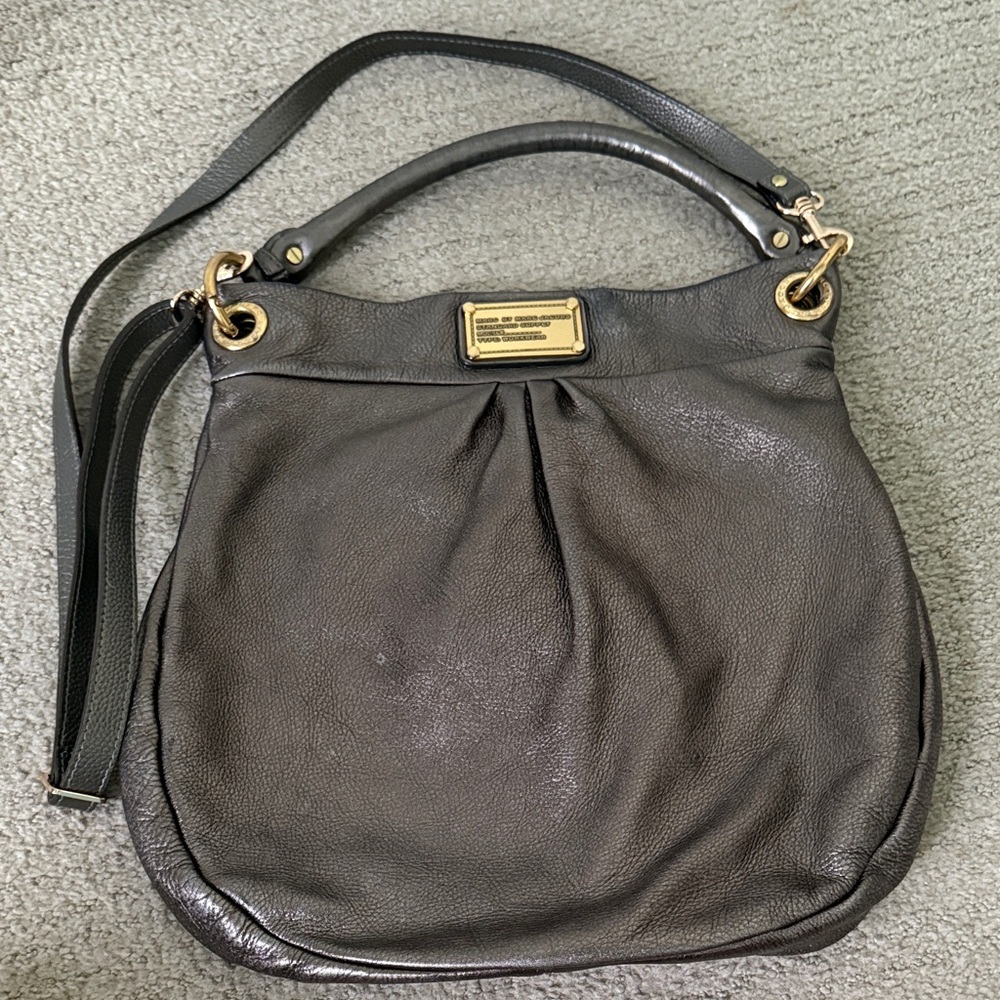 Elegant Marc Jacob’s Metallic Leather Shoulder or Crossbody Bag